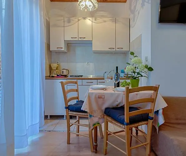 Ana Apartamento *