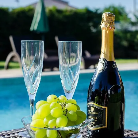 Ana Διαμέρισμα *