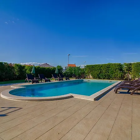 Διαμέρισμα Ana